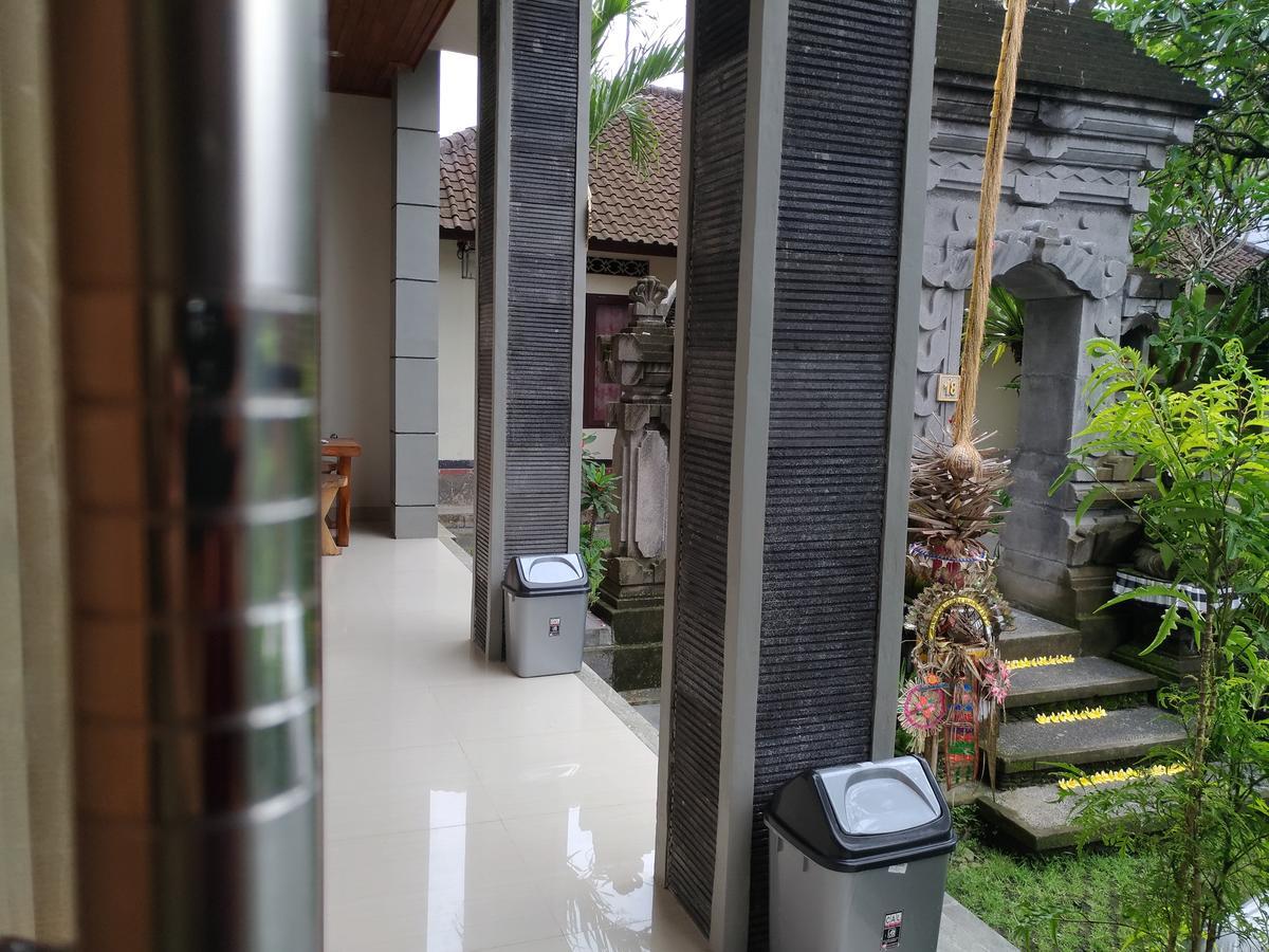 Mekenyem House Ubud Exterior photo